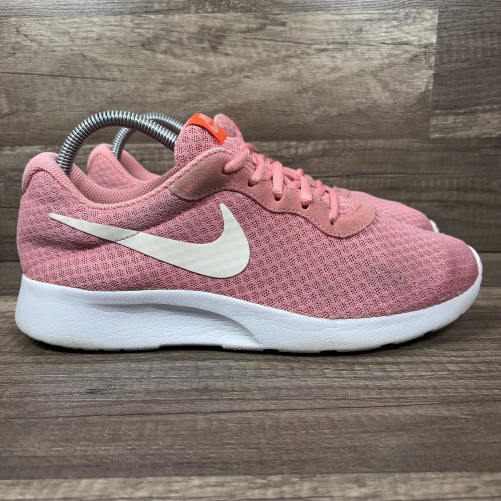 Nike Tanjun Pink Womens US Size 9 EUR 40.5 812655-600 Running Shoes